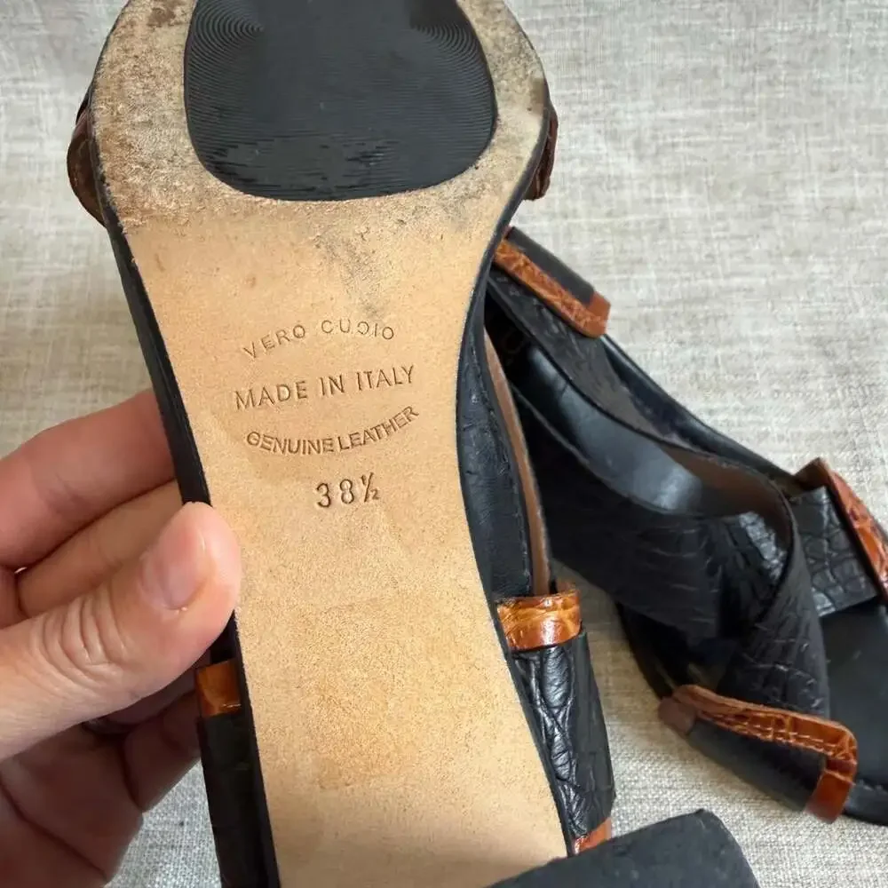 Anyi Lu Women's Black and Brown Sandals